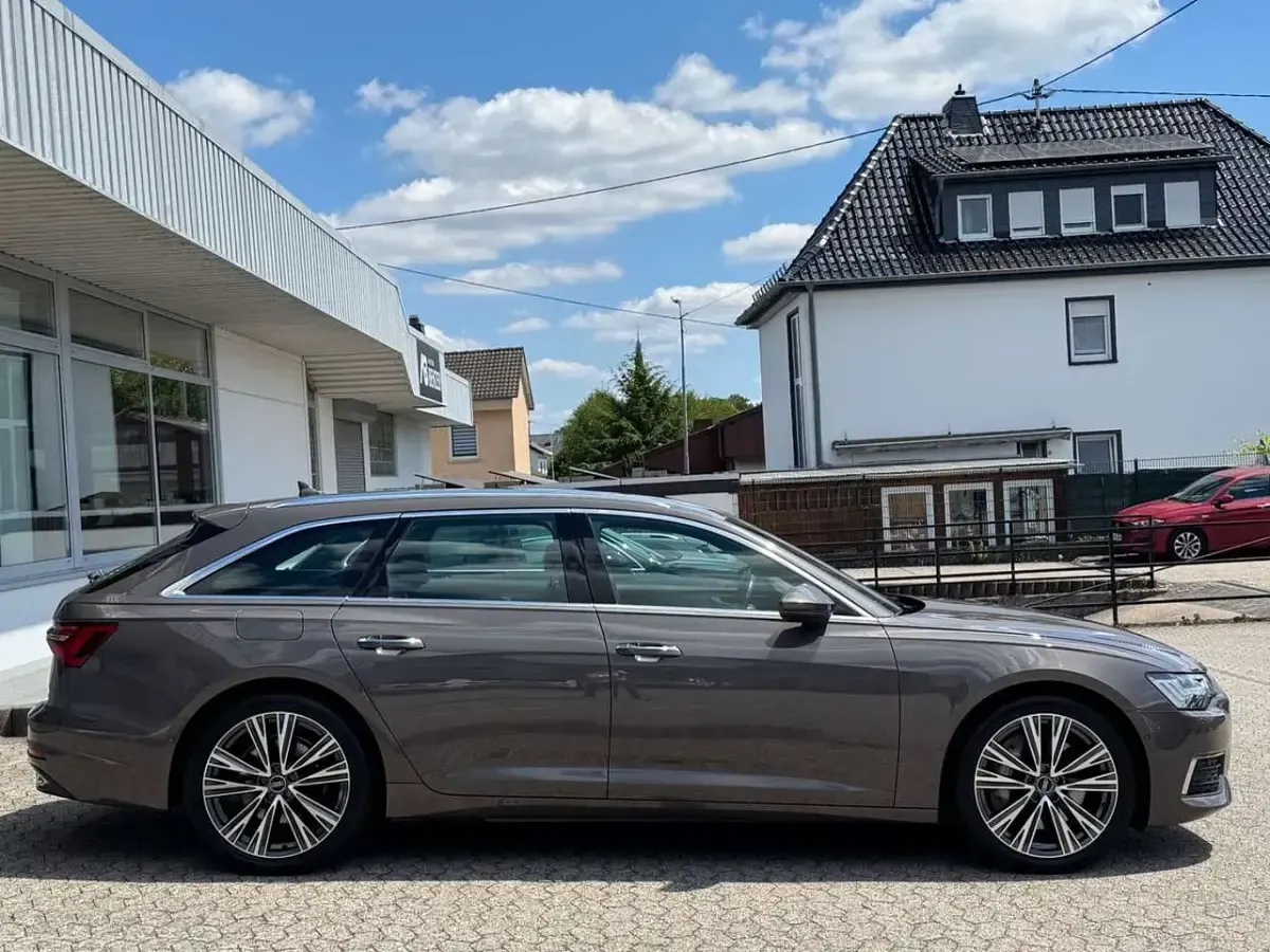 Gebraucht Audi A6 Design 299 PS (219 kW) 2022 Sohobraun Kombi