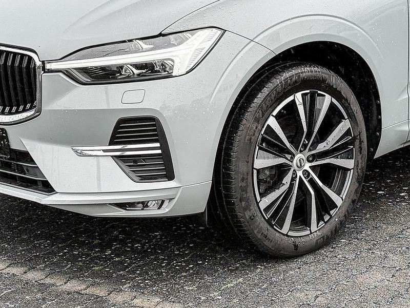 Gebraucht Volvo XC60 Core 197 PS (144 kW) 2024 Vapour grey SUV