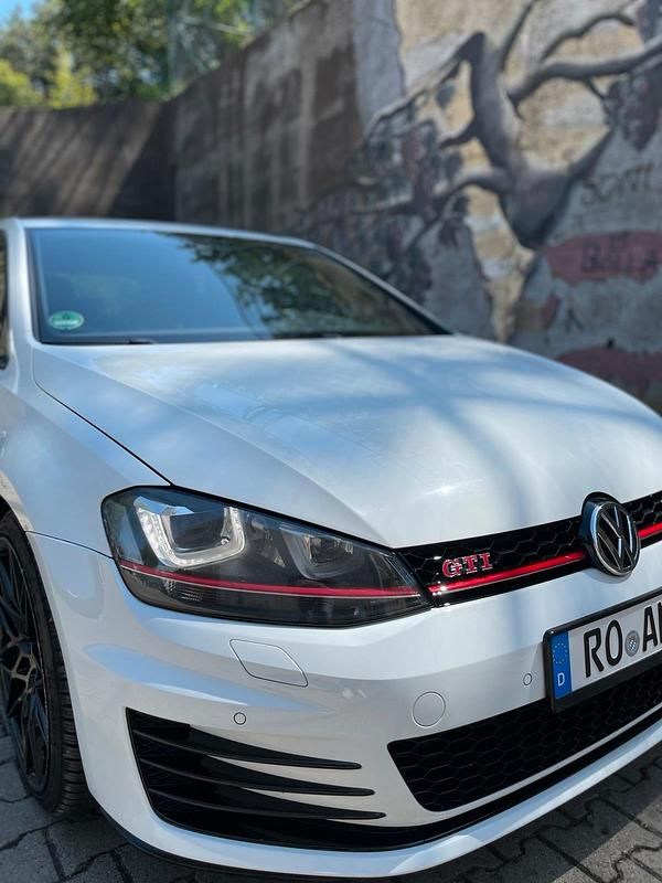 Gebraucht VW Golf VII GTI 230 PS (169 kW) 2013 Weiß Kleinwagen
