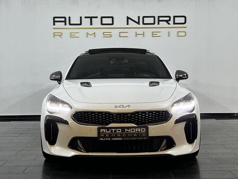 Gebraucht Kia Stinger GT 370 PS (272 kW) 2018 Weiß Kleinwagen