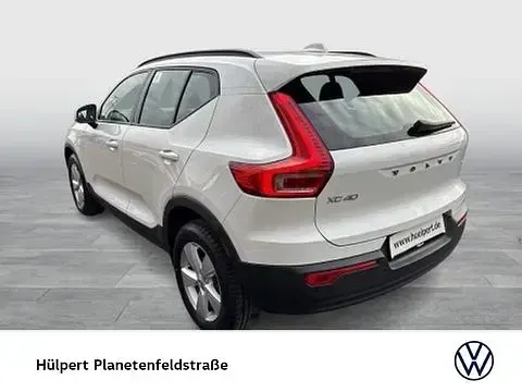 Używany Volvo XC40 156 KM (114 kW) 2018 Biały SUV