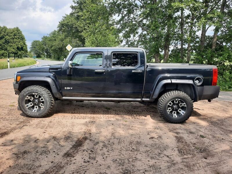 Schwarz Gebraucht 2009 Hummer H3 SUV | 39.850 € - Bild 1/4
