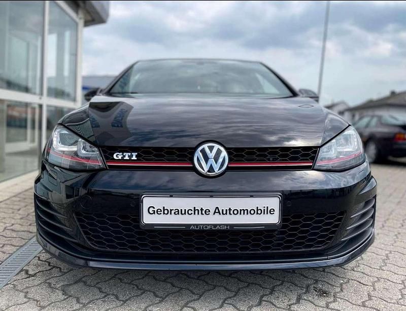 Schwarz Gebraucht 2015 VW Golf VII GTI Limousine | 13.999 € (Fairer Preis) - Bild 1/4