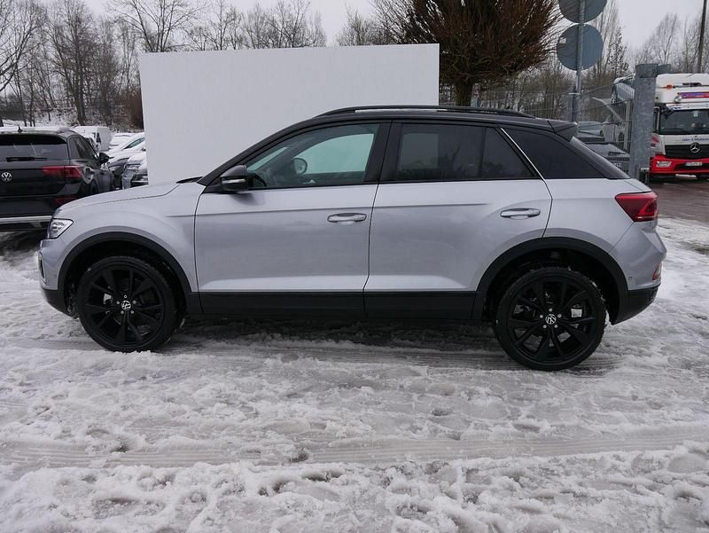 Neu VW T-Roc Style 150 PS (110 kW) 2026 Metallic SUV