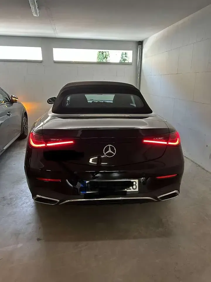 Gebraucht Mercedes CLE200 204 PS (150 kW) 2024 Schwarz Cabrio