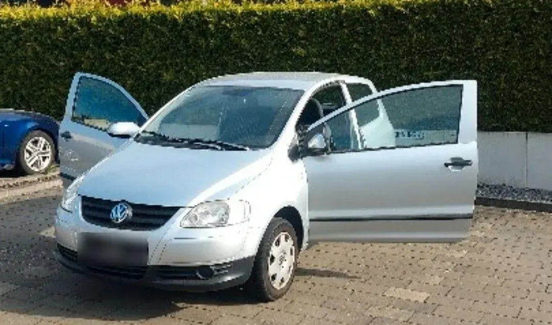 Gebraucht VW Fox 54 PS (39 kW) 2006 Grau Kleinwagen