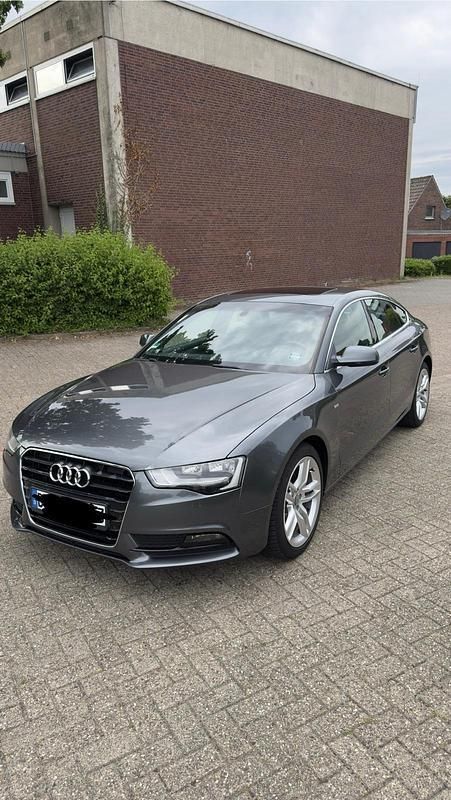 Grau Gebraucht 2012 Audi A5 Sportback S-Line Limousine | 10.500 € (Guter Preis) - Bild 1/4