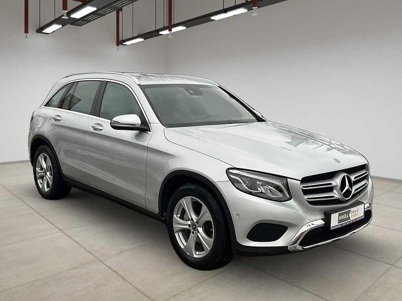 Gebraucht Mercedes GLC220 170 PS (125 kW) 2019 Silber SUV