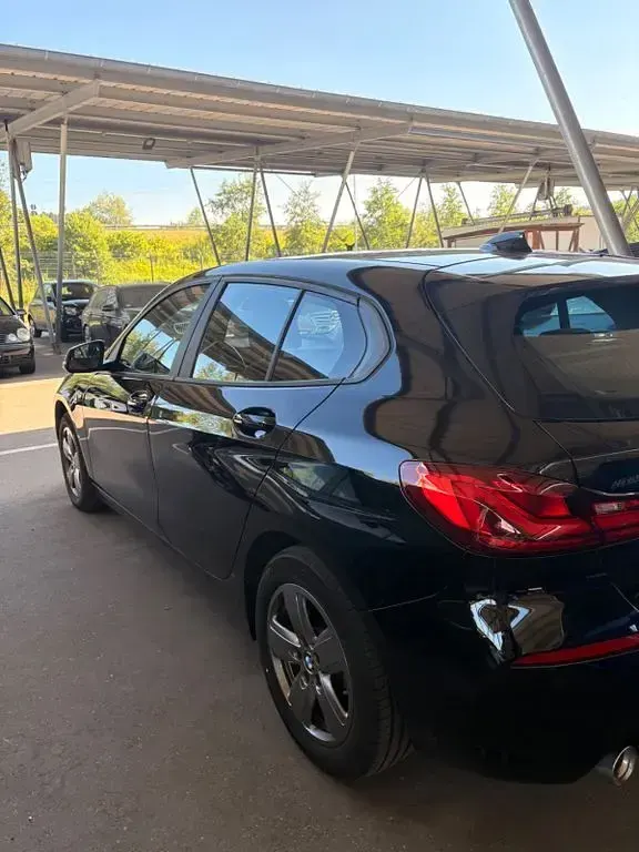 Gebraucht BMW 116 116 PS (85 kW) 2021 Schwarz Kleinwagen