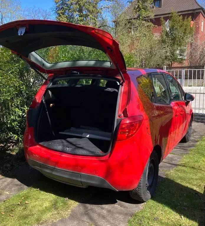 Gebraucht Opel Meriva 101 PS (74 kW) 2014 Rot Van / Kleinbus