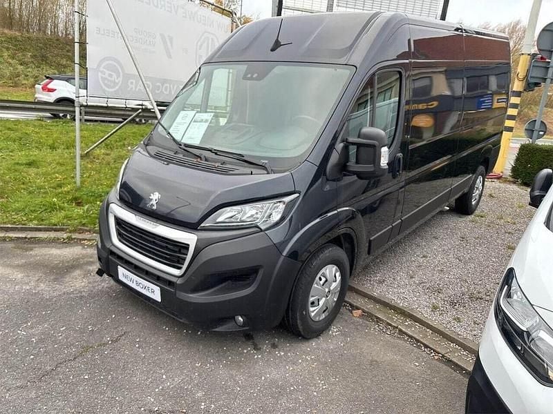Schwarz Gebraucht 2023 Peugeot Boxer Van | 24.990 € (Fairer Preis) - Bild 1/4