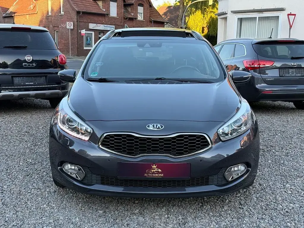 Occasion Kia Ceed 135 ch (99 kW) 2013 Gris Citadine