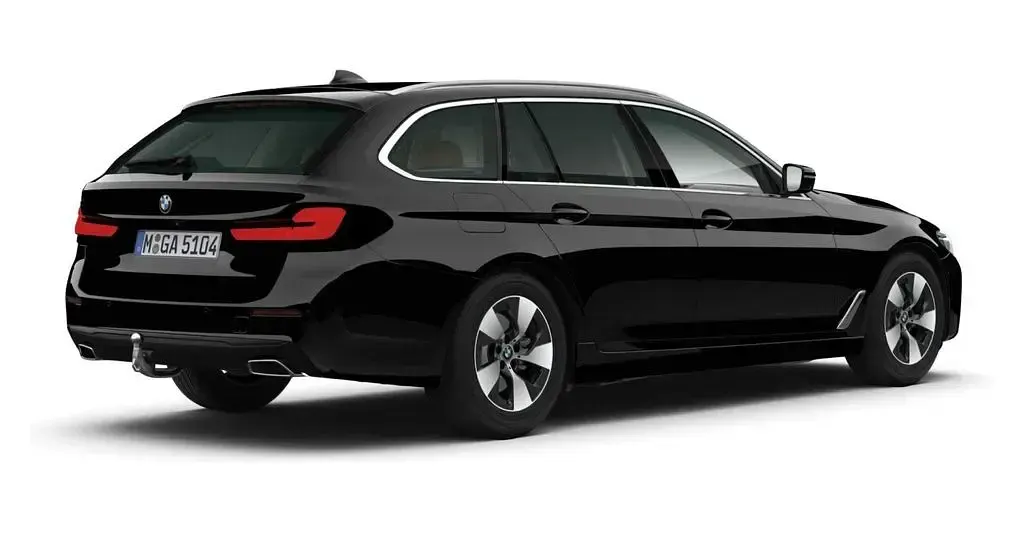 Używany BMW 520 190 KM (139 kW) 2023 Czarny Kombi
