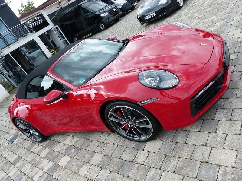 Rot Gebraucht 2019 Porsche 911 Carrera 4S Cabriolet Cabrio | 122.680 € (Guter Preis) - Bild 1/4