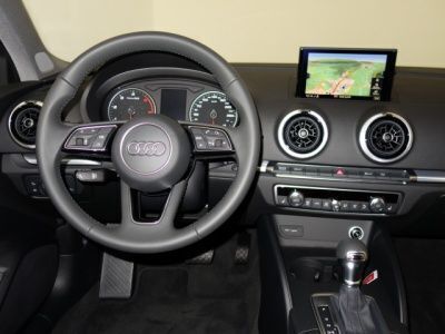 Gebraucht Audi A3 Sport 116 PS (85 kW) 2019 Schwarz metallic Limousine