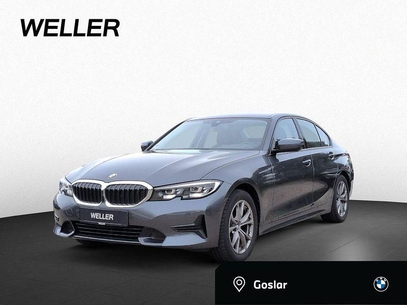 Mineralgrau (grau) Gebraucht 2022 BMW 320 Shadowline Limousine | 29.990 € (Guter Preis) - Bild 1/4