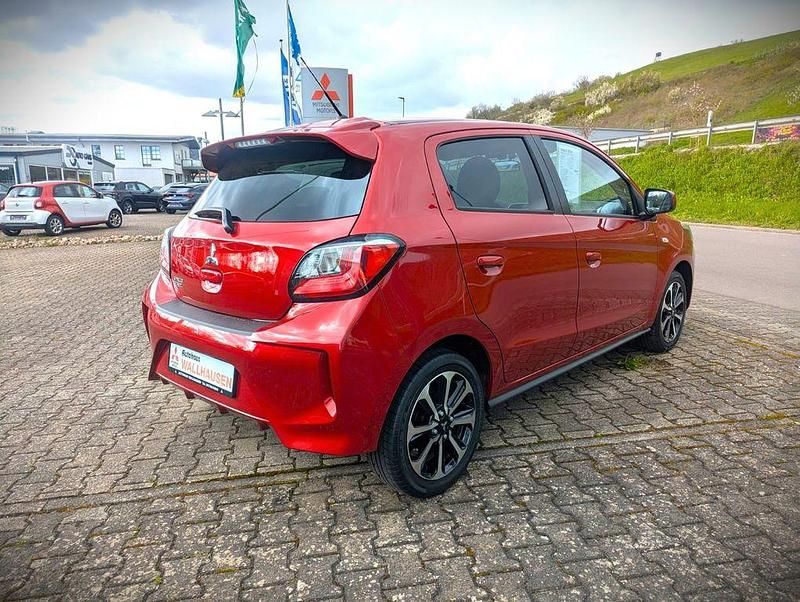 Gebraucht Mitsubishi Space Star Select+ 71 PS (52 kW) 2023 Amarena rot Kleinwagen