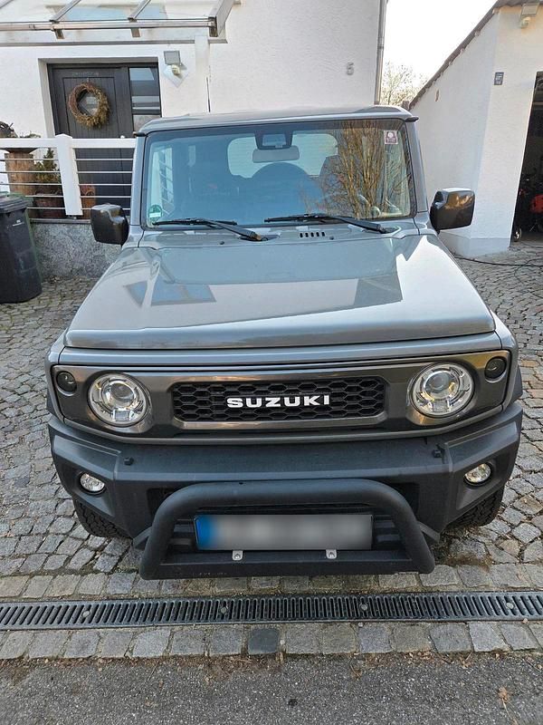 Gebraucht Suzuki Jimny Comfort+ 102 PS (75 kW) 2019 Grau SUV