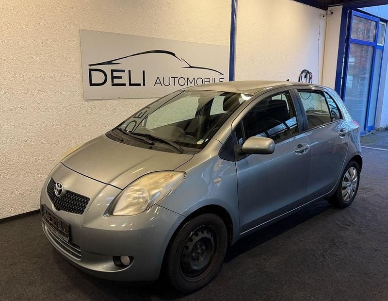 Silber Gebraucht 2008 Toyota Yaris Sol Kleinwagen | 2.690 € (Guter Preis) - Bild 1/4