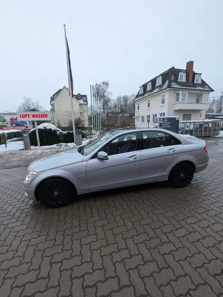 Gebraucht Mercedes C350 292 PS (214 kW) 2010 Silber Limousine