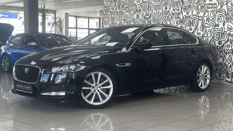 Schwarz Gebraucht 2016 Jaguar XF Portfolio Limousine | 20.270 € (Etwas zu teuer) - Bild 1/3