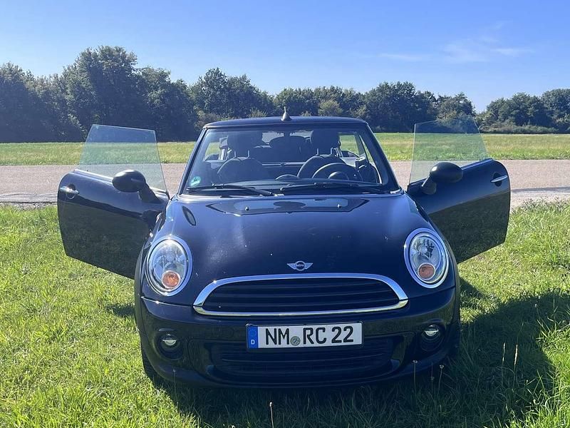 Schwarz Gebraucht 2013 Mini One Cabriolet Cabrio | 8.499 € (Fairer Preis) - Bild 1/4