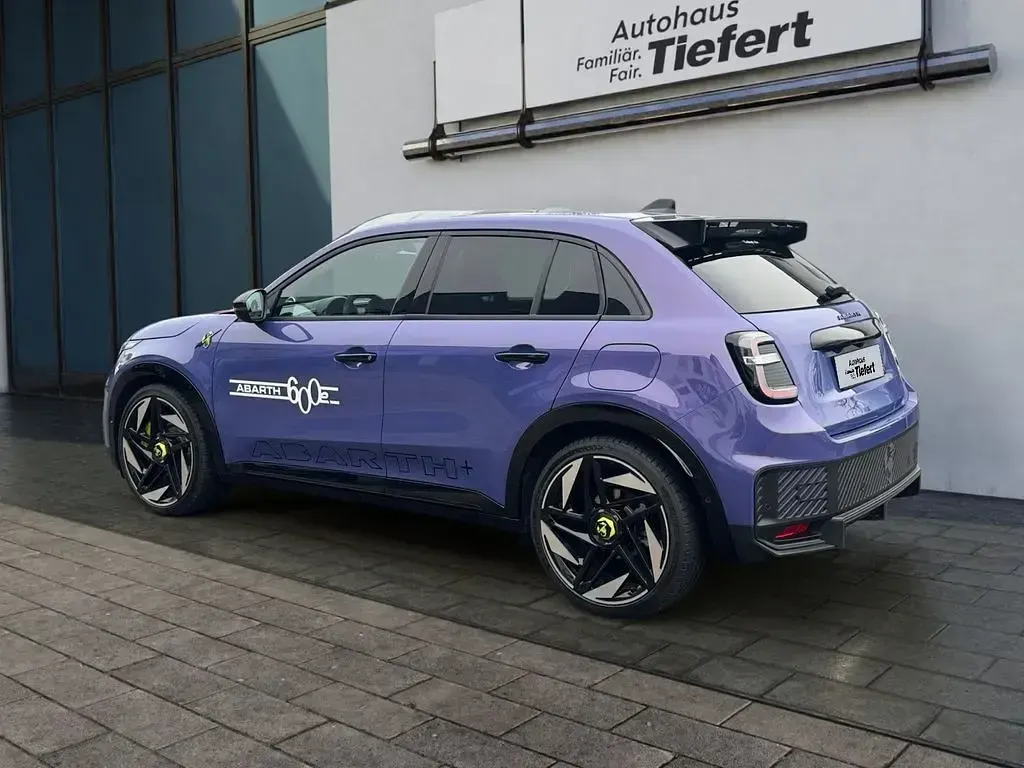 Gebraucht Abarth 600e Scorpionissima 206 kW (281 PS) 2025 Violett SUV