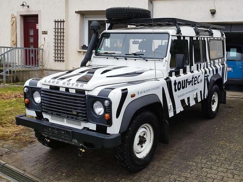 Gebraucht Land Rover Defender 122 PS (89 kW) 2008 Weiß Kombi