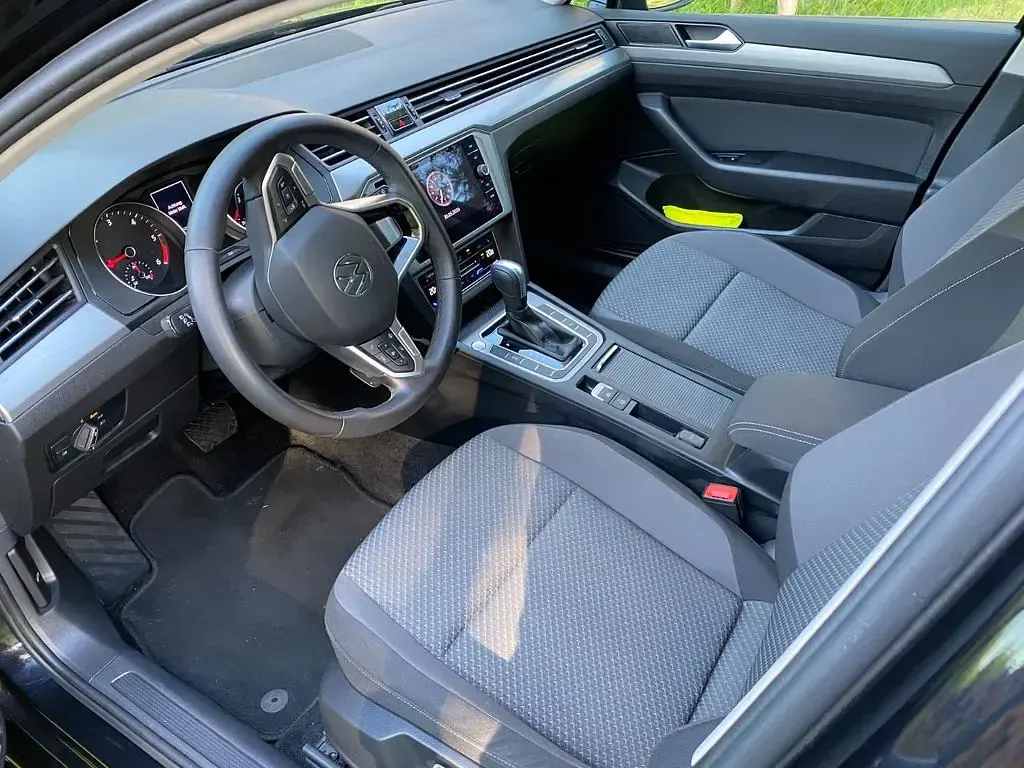 Gebraucht VW Passat 150 PS (110 kW) 2024 Schwarz Kombi