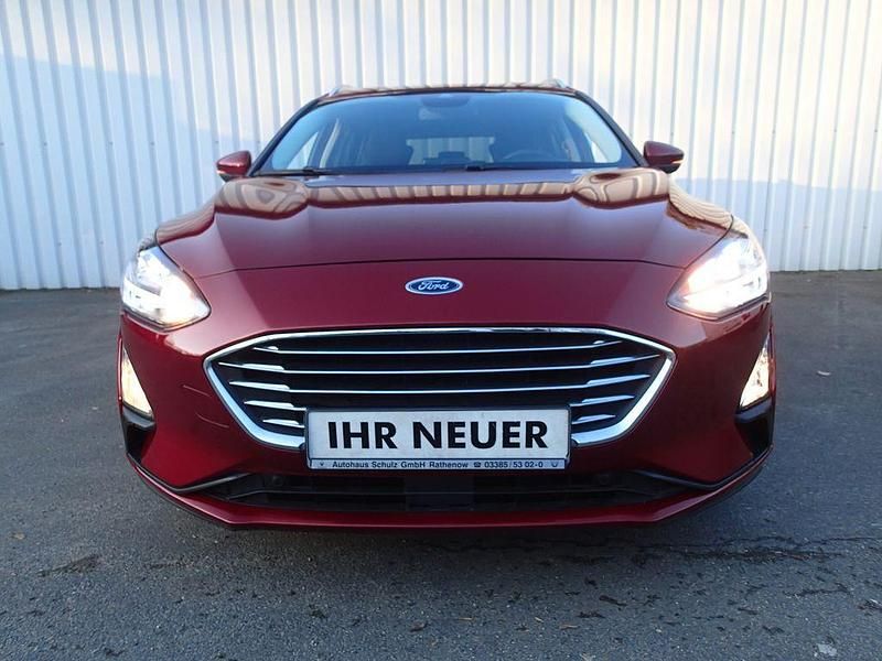 Gebraucht Ford Focus Titanium X 150 PS (110 kW) 2021 Rot Limousine