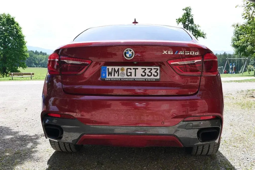 Gebraucht BMW X6 M50 Sport Line 381 PS (280 kW) 2015 Rot SUV