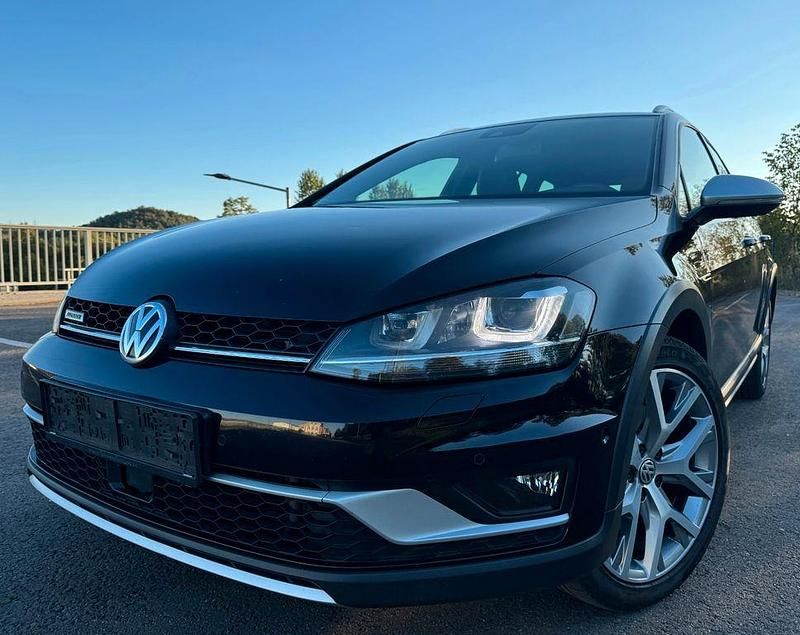 Schwarz Gebraucht 2015 VW Golf Alltrack Kombi | 10.500 € (Fairer Preis) - Bild 1/4