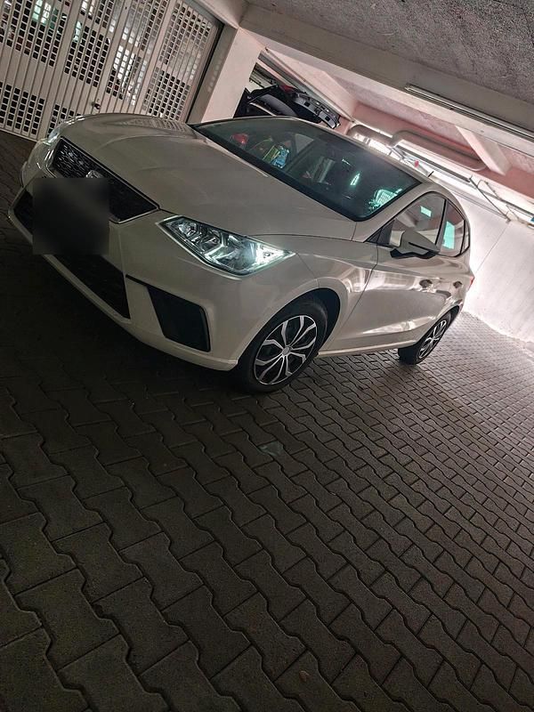 Gebraucht Seat Ibiza 95 PS (69 kW) 2019 Weiß Kleinwagen