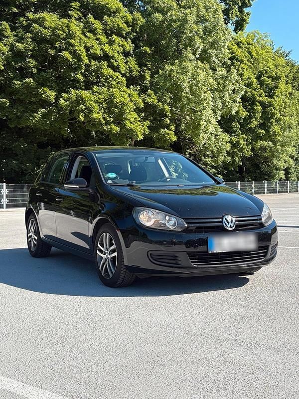 Schwarz Gebraucht 2009 VW Golf VI Limousine | 4.100 € (Teuer) - Bild 1/4
