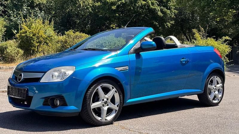 Blau Gebraucht 2006 Opel Tigra Cabrio | 3.898 € (Etwas zu teuer) - Bild 1/4