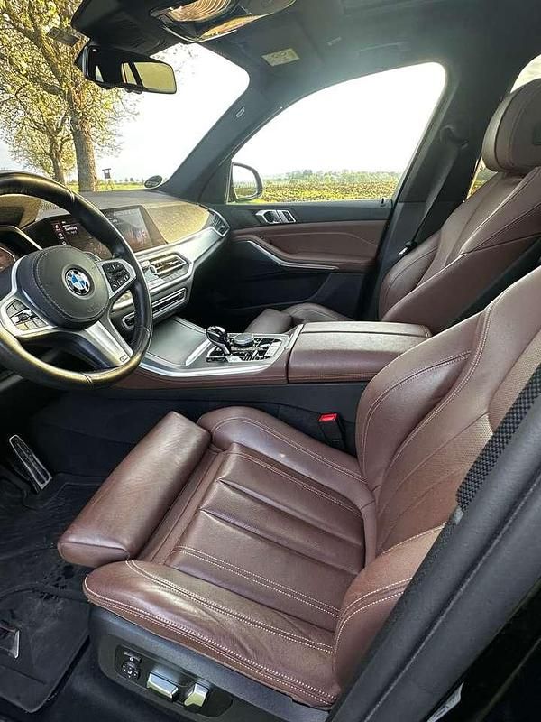 Second-hand BMW X5 265 CP (194 kW) 2019 Negru SUV
