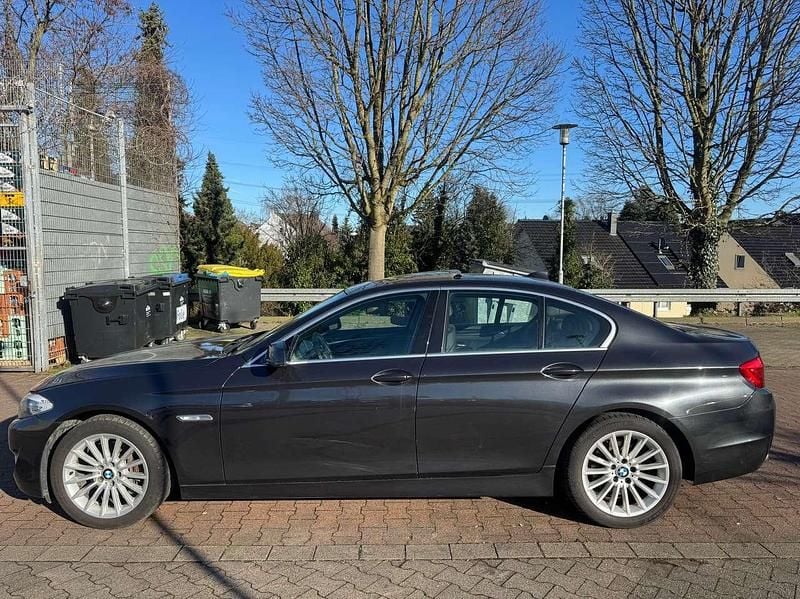 Gebraucht BMW 528 258 PS (189 kW) 2010 Sophistograu brillanteffekt Limousine