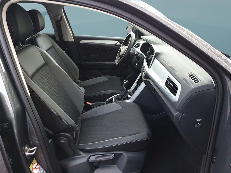 Gebraucht VW T-Roc 116 PS (85 kW) 2025 Grau SUV