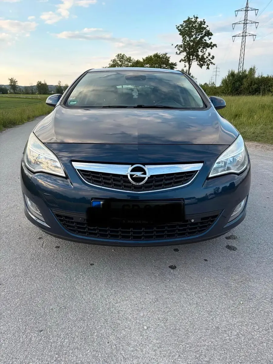 Occasion Opel Astra 140 ch (102 kW) 2012 Bleue Berline