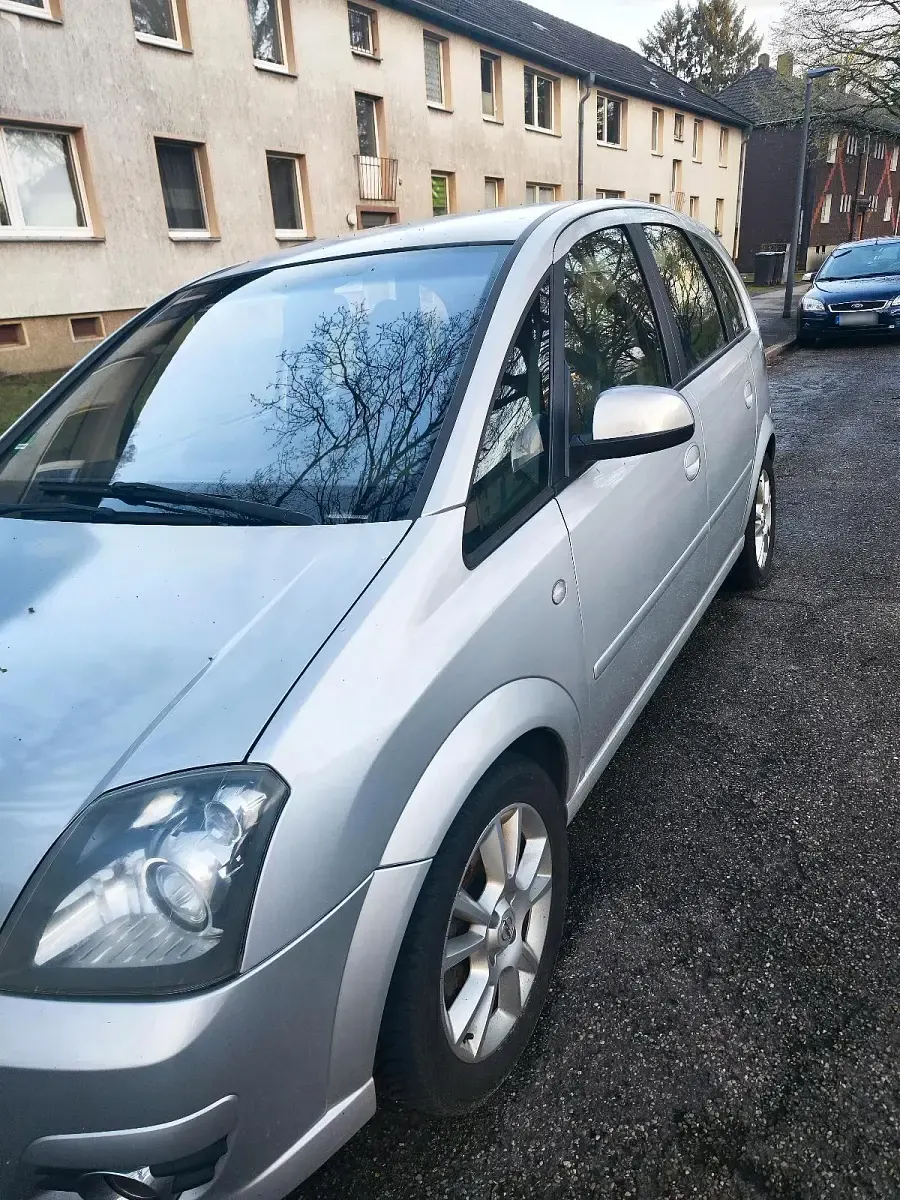 Gebraucht Opel Meriva 125 PS (91 kW) 2009 Silber Van / Kleinbus