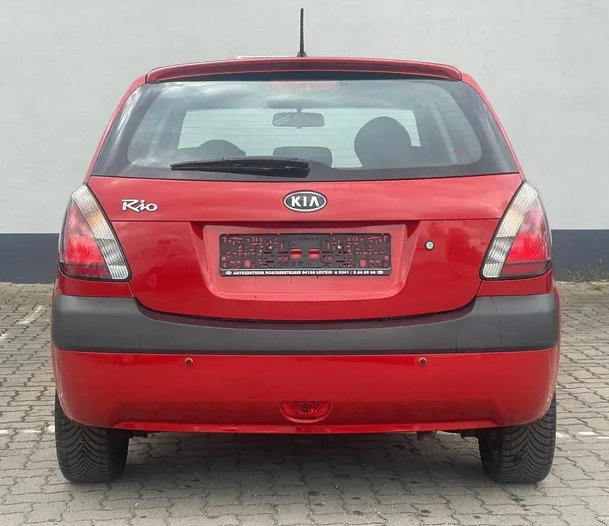 Gebraucht Kia Rio EX 97 PS (71 kW) 2005 Rot Limousine