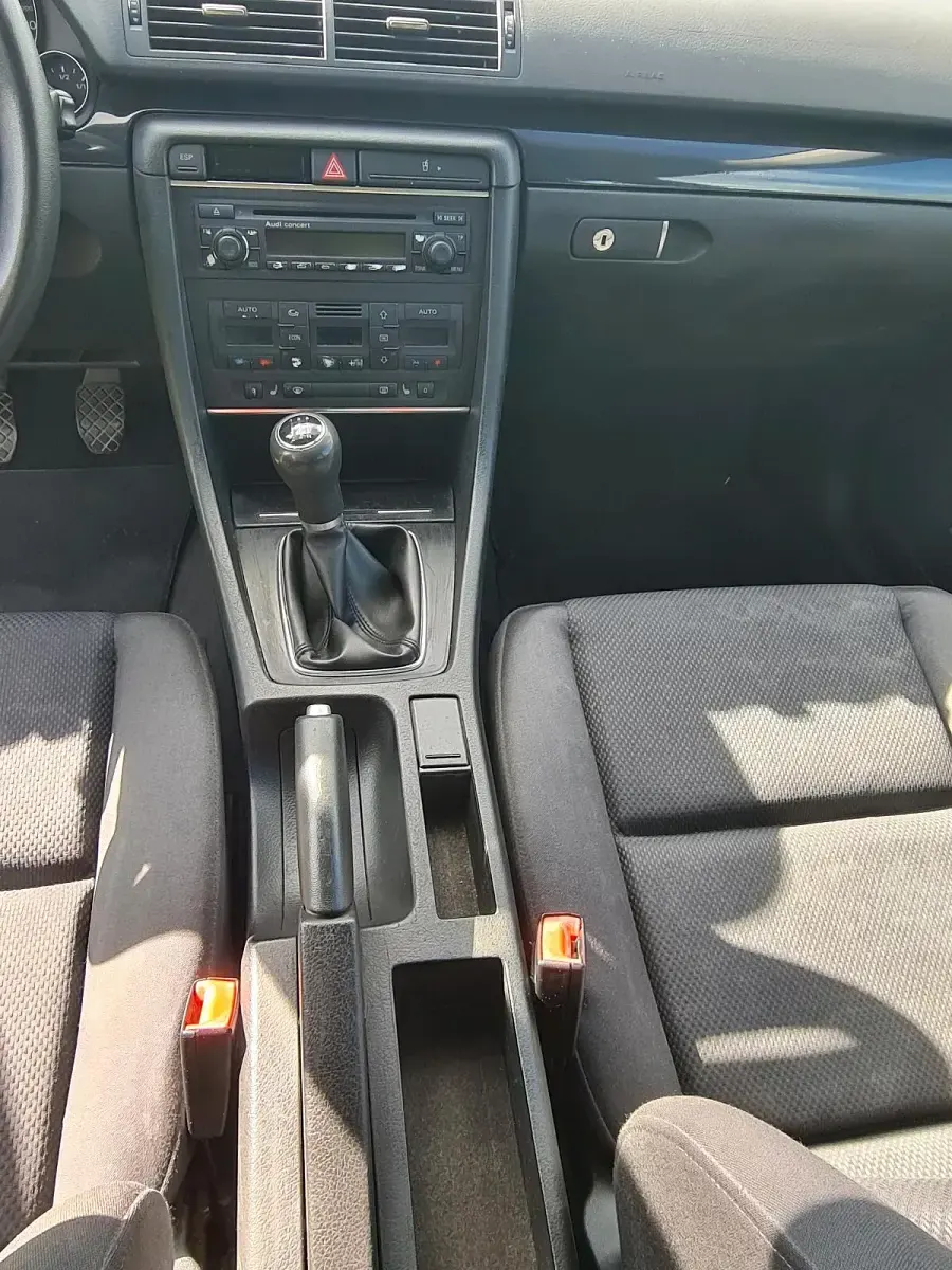 Gebraucht Audi A4 101 PS (74 kW) 2002 Silber Kombi