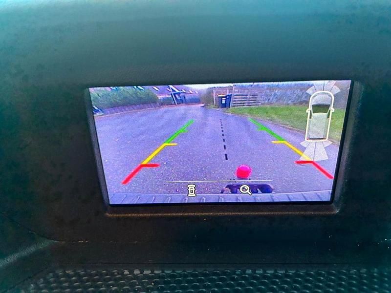 Gebraucht Ford Transit Custom 131 PS (96 kW) 2016 Weiß Van / Kleinbus