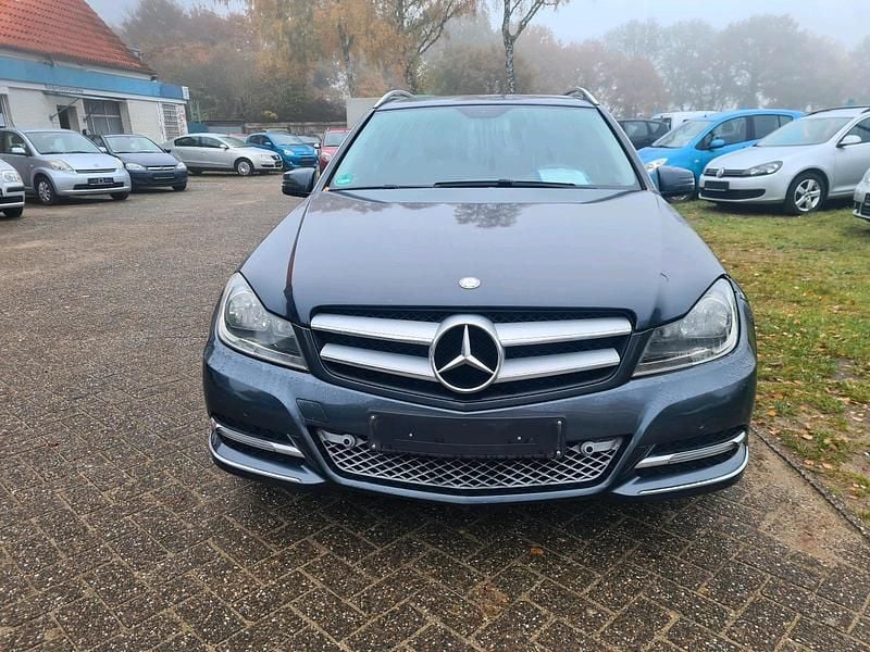 Grau Gebraucht 2013 Mercedes C180 Kombi | 4.950 € (Superpreis) - Bild 1/4
