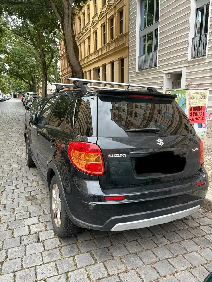 Gebraucht Suzuki SX4 120 PS (88 kW) 2011 Schwarz SUV