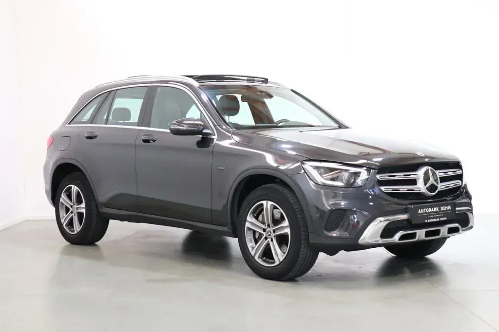 Gebraucht Mercedes GLC300 194 PS (142 kW) 2021 Grau SUV