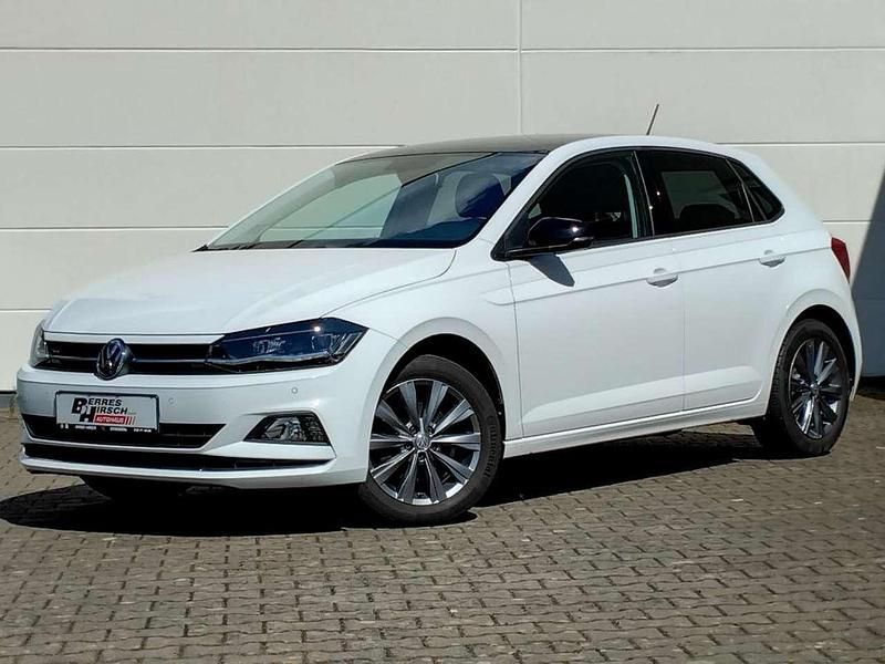 Pure white schwarz Gebraucht 2019 VW Polo Highline Limousine | 16.680 € (Etwas zu teuer) - Bild 1/4
