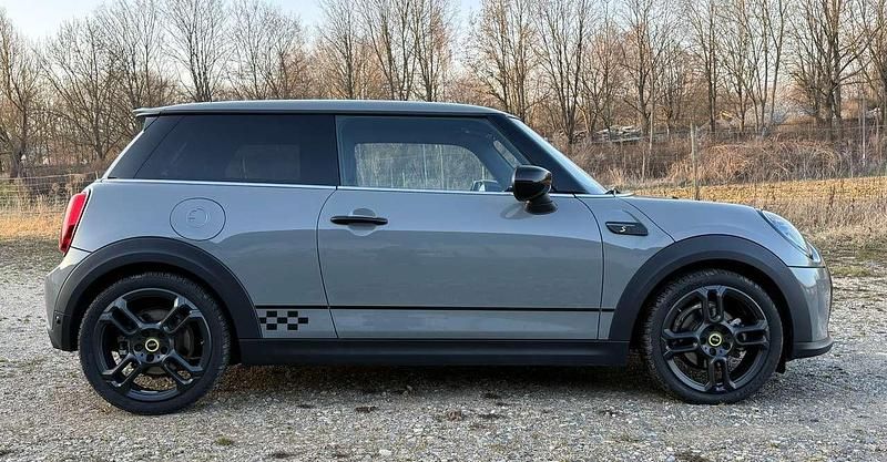 Gebraucht Mini Cooper SE Classic 135 kW (184 PS) 2022 Grau Kleinwagen