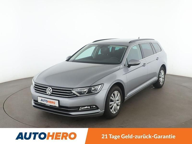 Grau Gebraucht 2019 VW Passat Comfortline Kombi | 19.200 € (Etwas zu teuer) - Bild 1/3