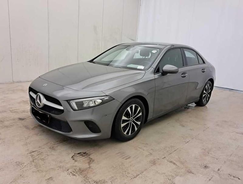 Gebraucht Mercedes A200 150 PS (110 kW) 2021 Grau Limousine